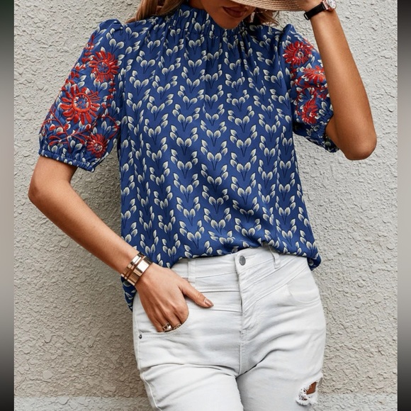 Boho floral embroidered puff sleeve blouse - Picture 1 of 5
